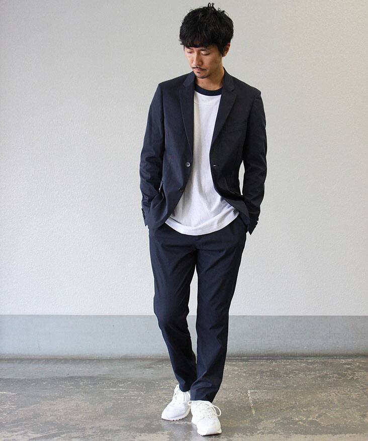 ネイビージャケット パンツ 白T着用
