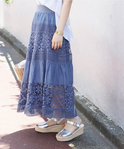 繊細デザインでエレガンスをプラス。大人な夏の”レーススカート 