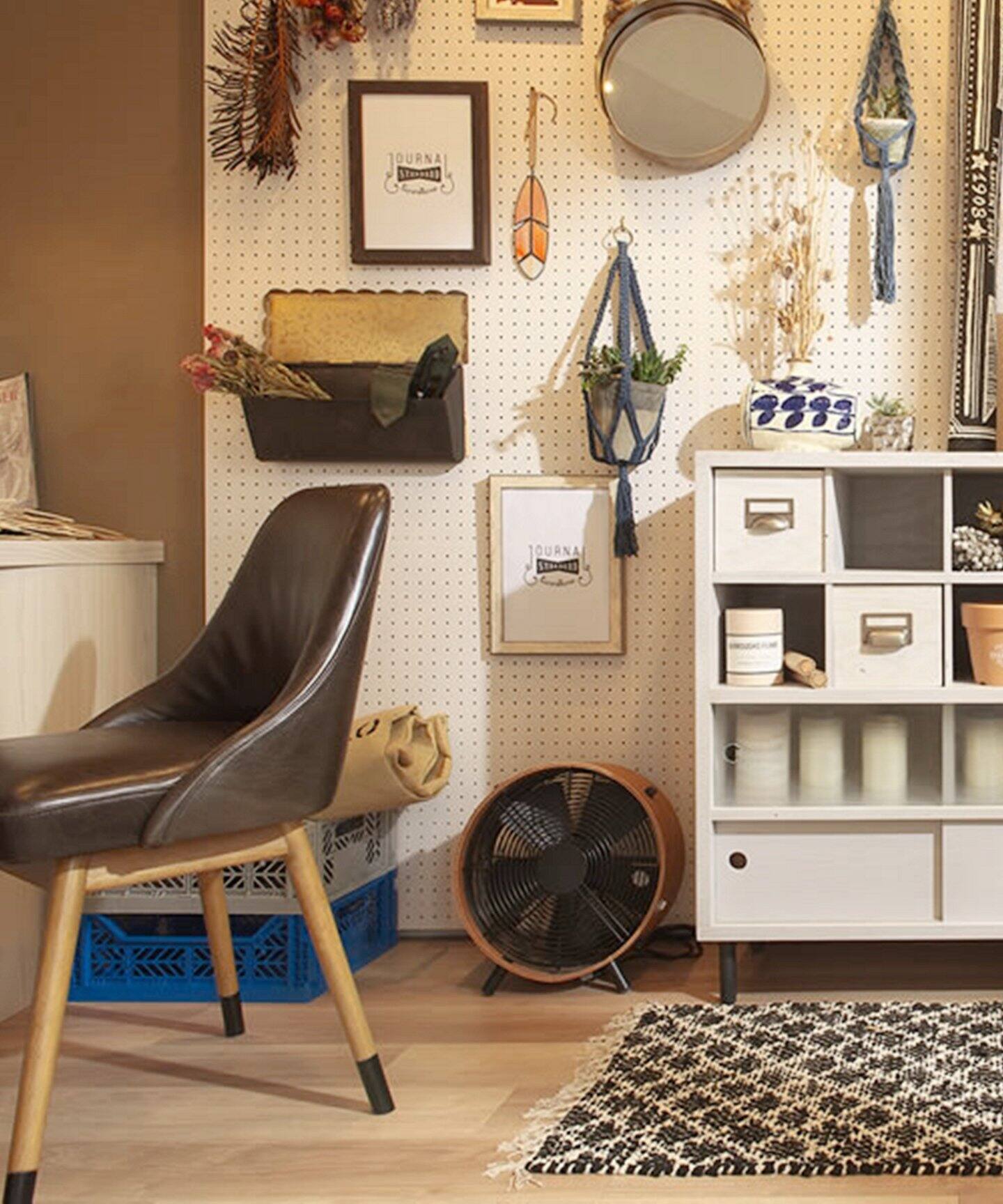 中型商品》BOWERY CHAIR LEATHER（チェア）｜JOURNAL STANDARD 