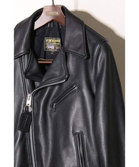 コート・ブルゾン