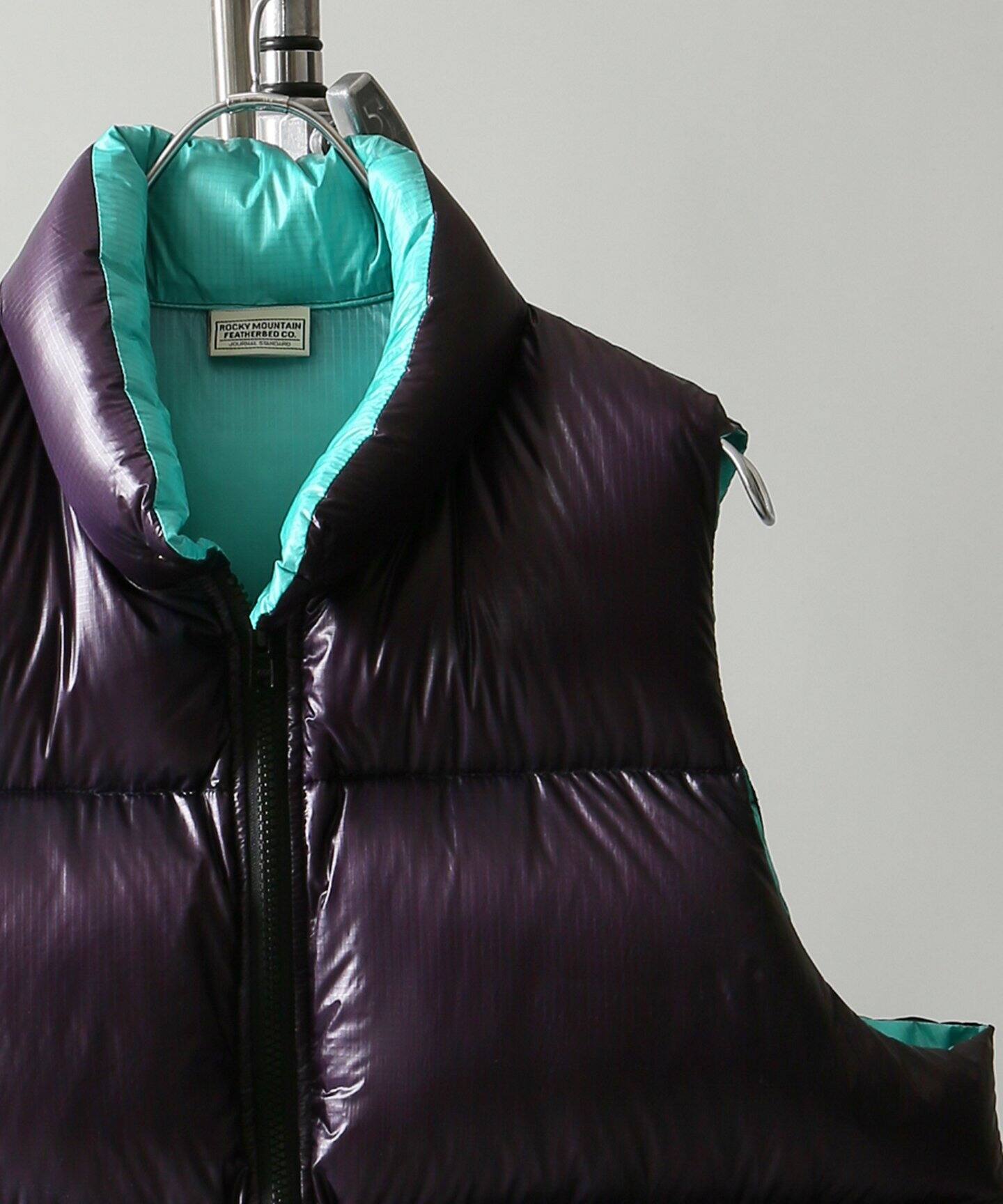 ROCKY MOUNTAIN FEATHERBED×JS リバーシブルダウンベスト（ダウン 