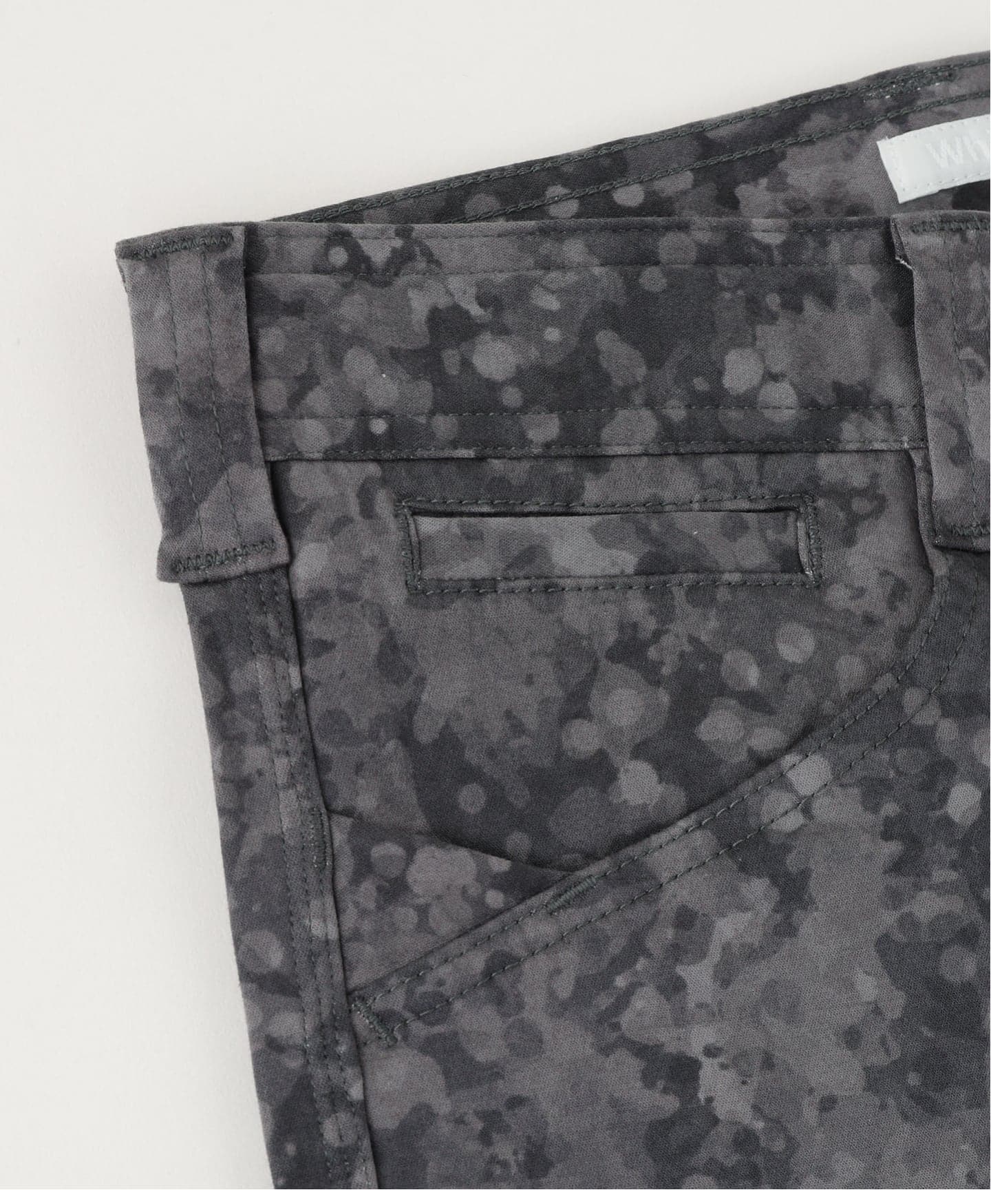 White Mountaineering / ホワイトマウンテニアリング カモフラパンツ