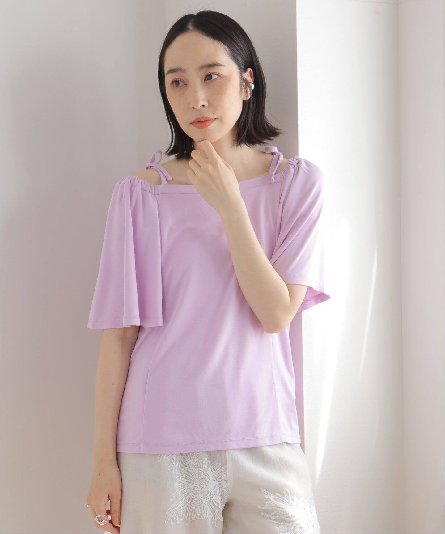 オフショルダーカットブラウス（Tシャツ／カットソー）｜B.C