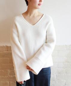 FRAMeWORK 
ローゲージバルキーアゼ Vプルオーバー◆
¥17,280税込¥12,096税込30%OFF 