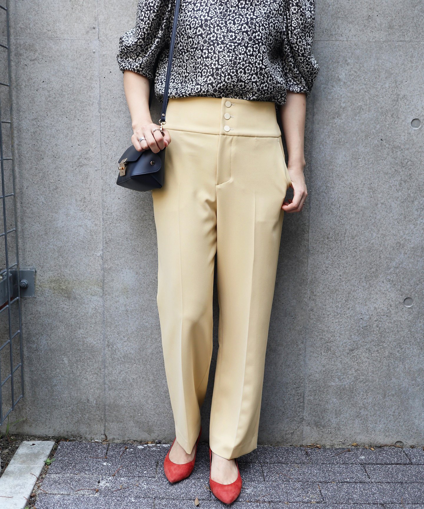 NOBLE
ハイウエストスリーボタンパンツ◆
¥17,280税込¥6,912税込60%OFF