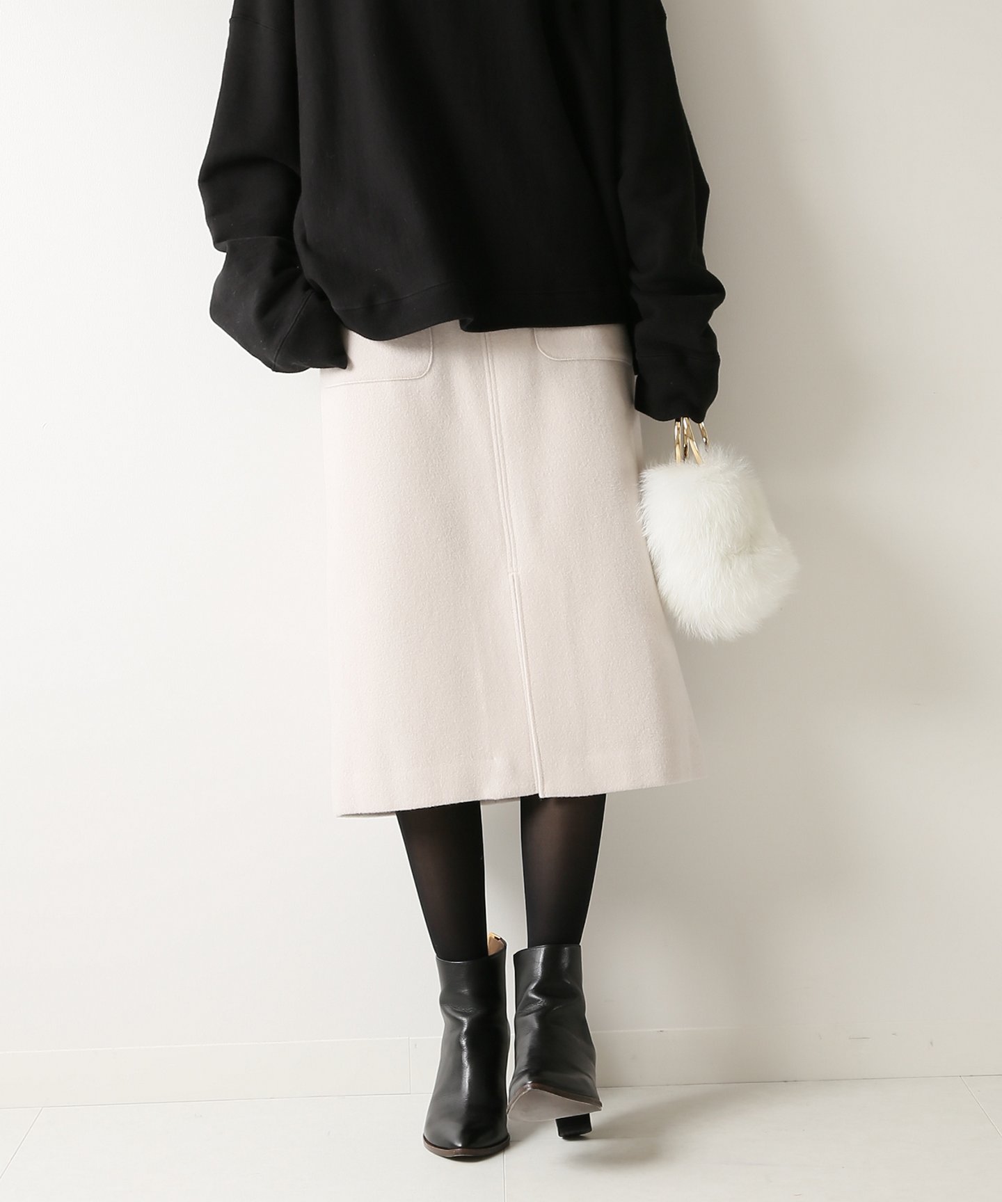 再入荷
Spick and Span
Wポケットビーバータイトスカート◆
¥15,120税込