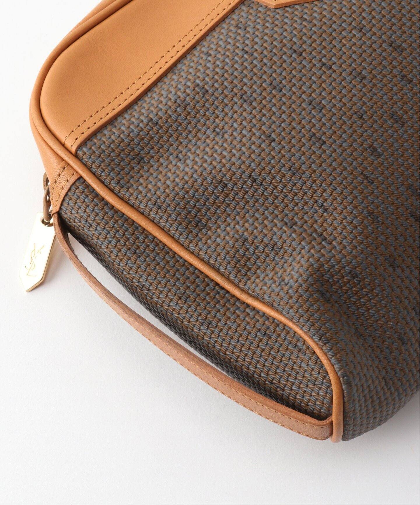 N1974 Yves Saint Laurent クラッチバッグ レザー N1974 Yves Saint Laurent クラッチバッグ レザー（VINTAGE YSL
