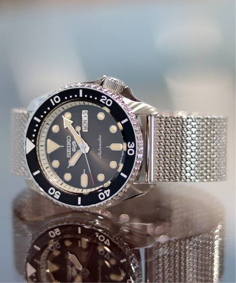 seiko 5 sports セイコー black silver ステンレスメッシュバンド journal standard relume ジャーナルスタンダード レリューム 公式のファッション通販 19002465000730 baycrew s store