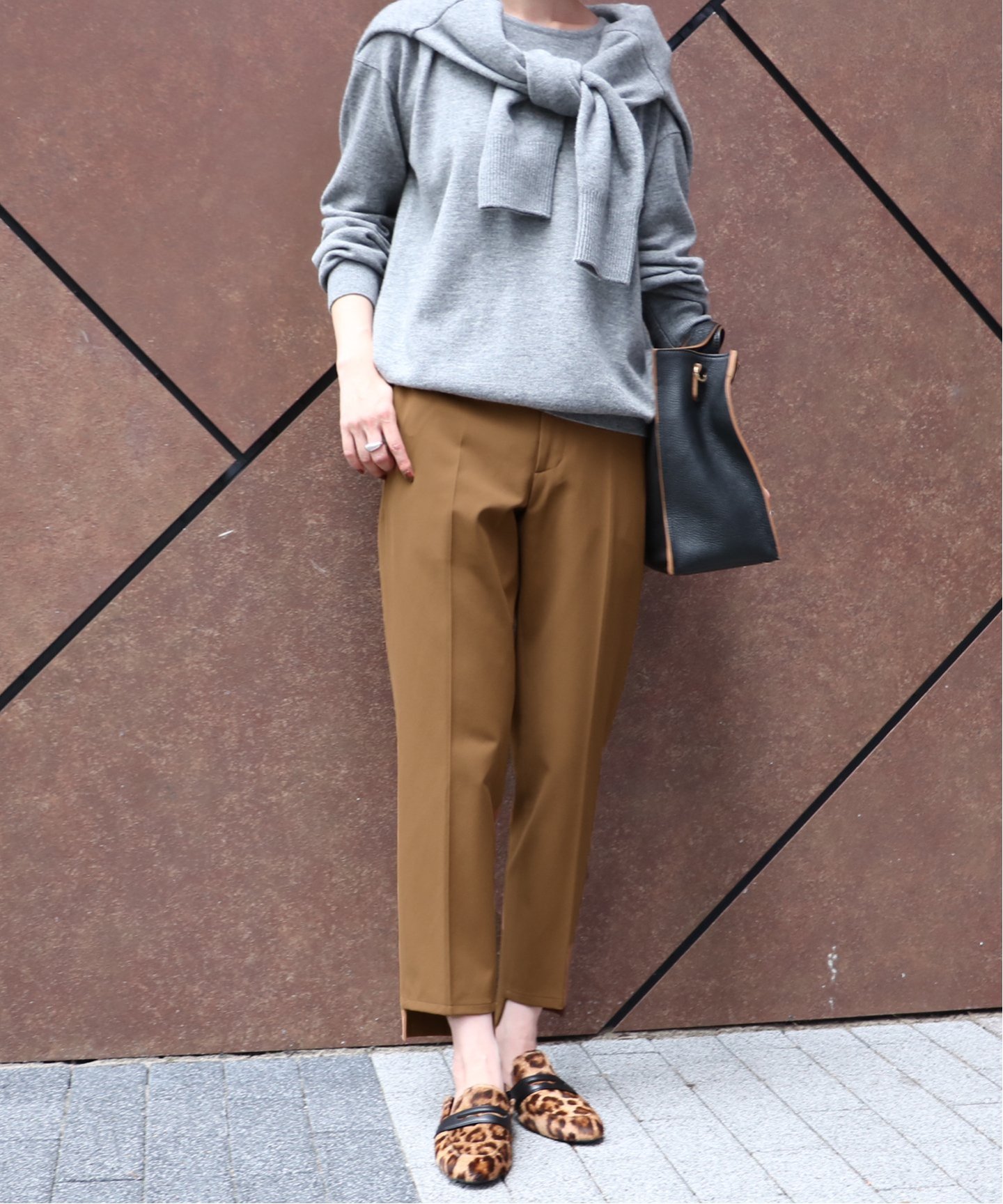 再入荷
NOBLE
《追加》ステップヘムパンツ◆
¥15,120税込