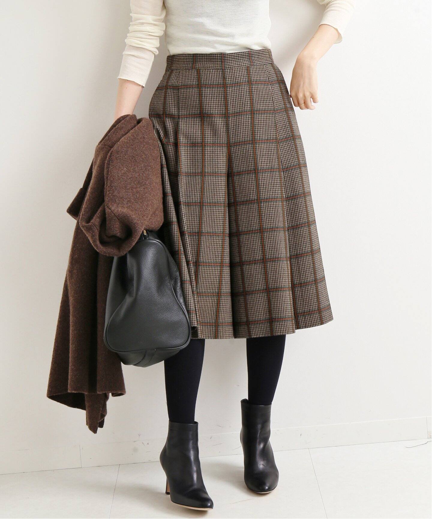 ウールタックキュロットパンツ◇（ショート・ハーフパンツ）｜IENA  