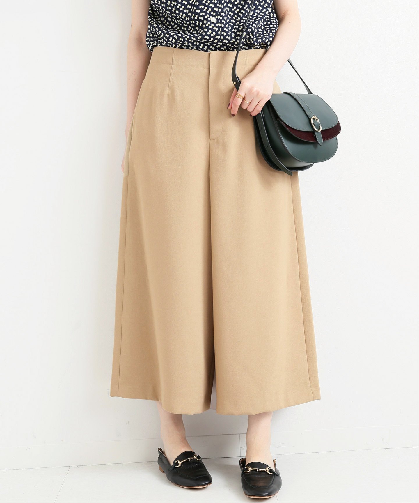 IENA
キュロットパンツ◆
¥16,200税込¥4,860税込70%OFF