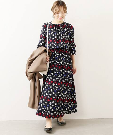 ボーダーフラワー袖シャーリングワンピース La Totalite ラ トータリテ 公式のファッション通販 Baycrew S Store