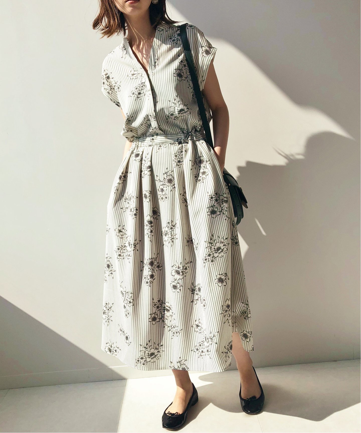 予約商品
IENA
《追加4予約》ストライプフラワースキッパーシャツワンピース◆
¥20,520税込