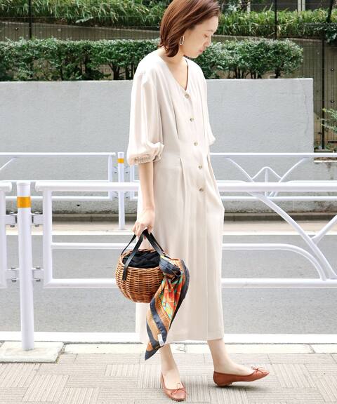 Vネックフロントボタンタイトワンピース Slobe Iena スローブ イエナ 公式のファッション通販 Baycrew S Store