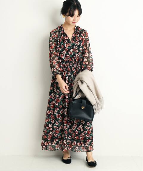 Lisa フラワープリントワンピース Slobe Iena スローブ イエナ 公式のファッション通販 Baycrew S Store Lisa フラワープリントワンピース Slobe Iena スローブ イエナ 公式のファッション通販 Baycrew S Store