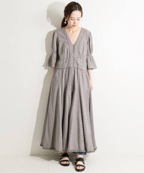 Iena La Boucle カットワーク レースエンパイアワンピース Iena イエナ 公式のファッション通販 Baycrew S Store Iena La Boucle カットワーク レースエンパイアワンピース Iena イエナ 公式のファッション通販 Baycrew S Store