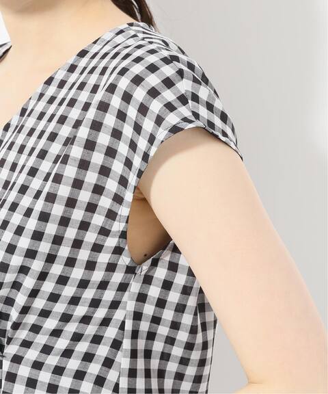 ウエストタックvネックブラウス La Totalite ラ トータリテ 公式のファッション通販 Baycrew S Store ウエストタックvネックブラウス La Totalite ラ トータリテ 公式のファッション通販 Baycrew S Store