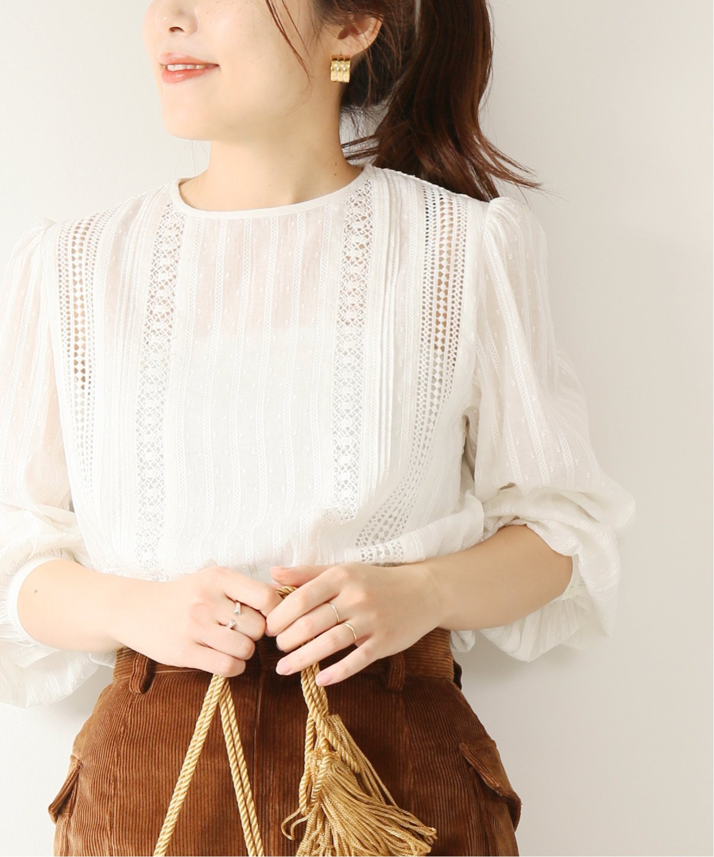 再入荷
Spick and Span
カットドビーレースブラウス◆
¥11,880税込