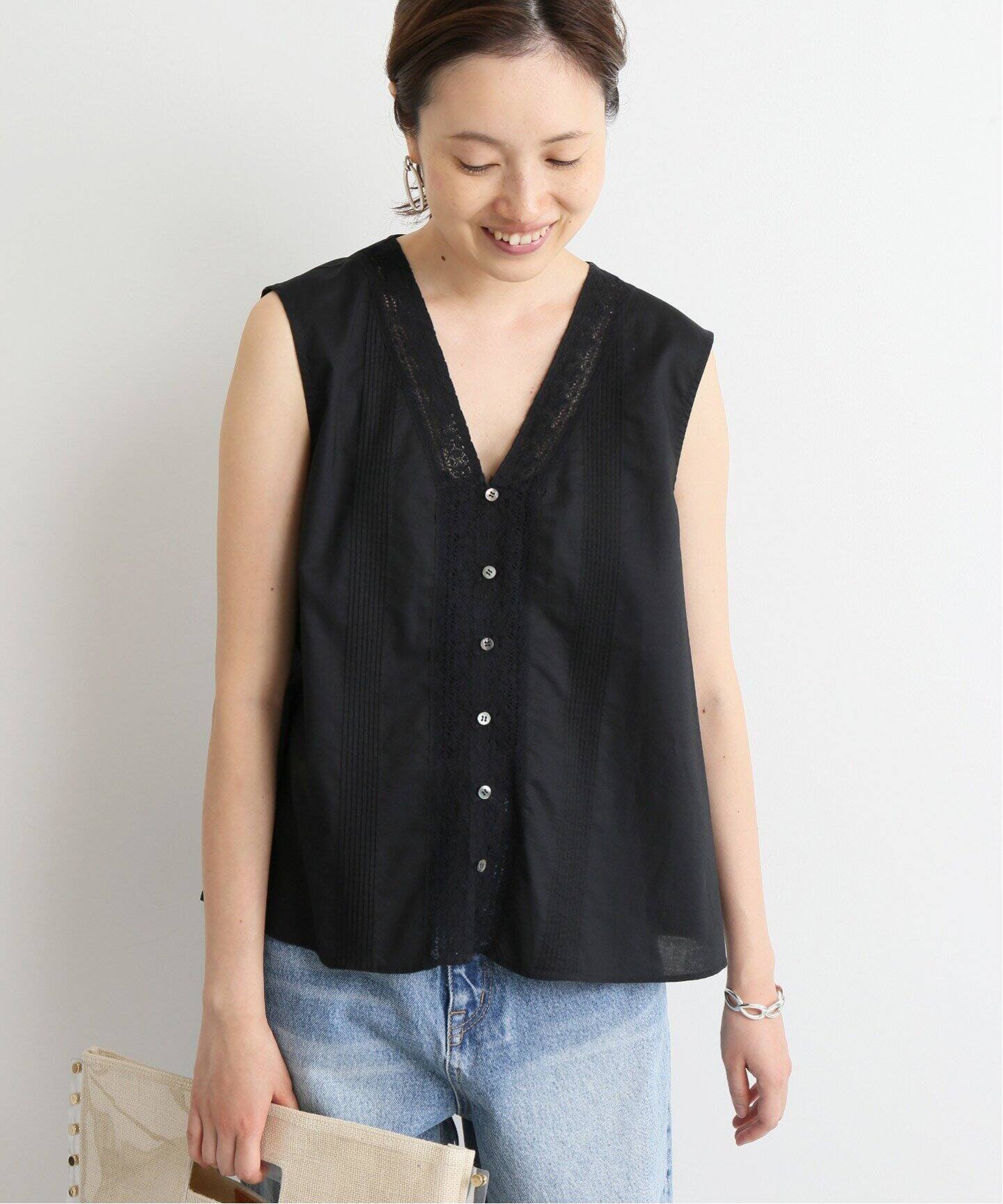 超熱 ❤︎美品❤︎ スローブイエナ Vネック ノースリーブ ブラウス 40 ネイビー - シャツ/ブラウス(半袖/袖なし)
