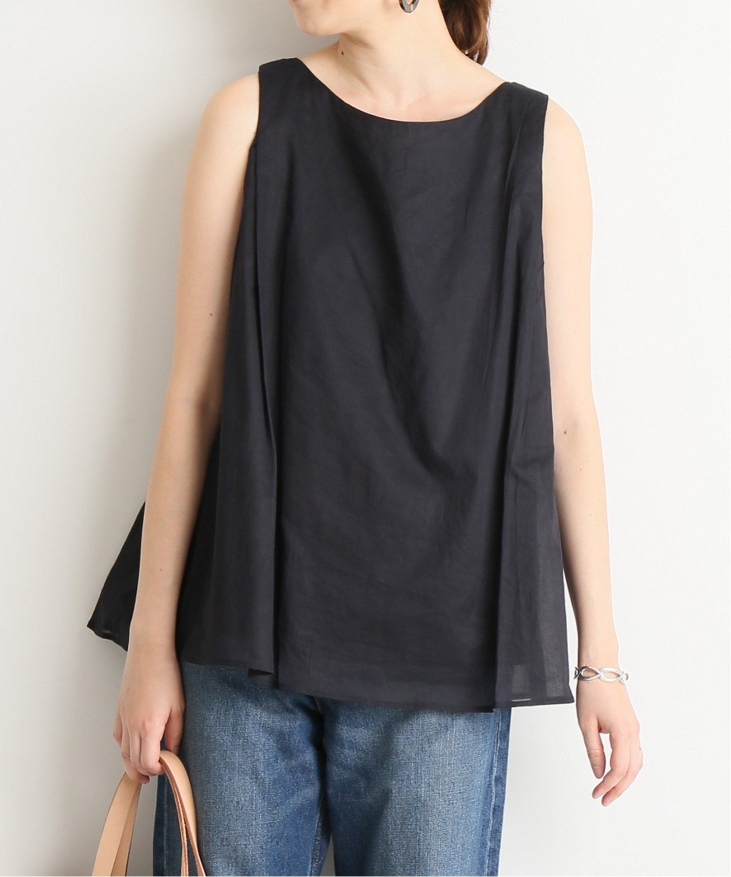 SLOBE IENA
コットンオーガンジーノースリーブブラウス◆
¥7,560税込¥5,292税込30%OFF