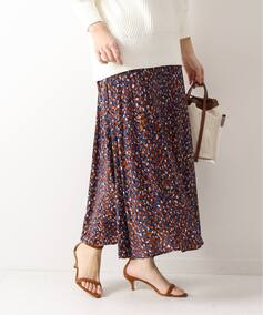 Spick and Span
Deveauxオーバルドットフレアスカート◆
¥17,600税込