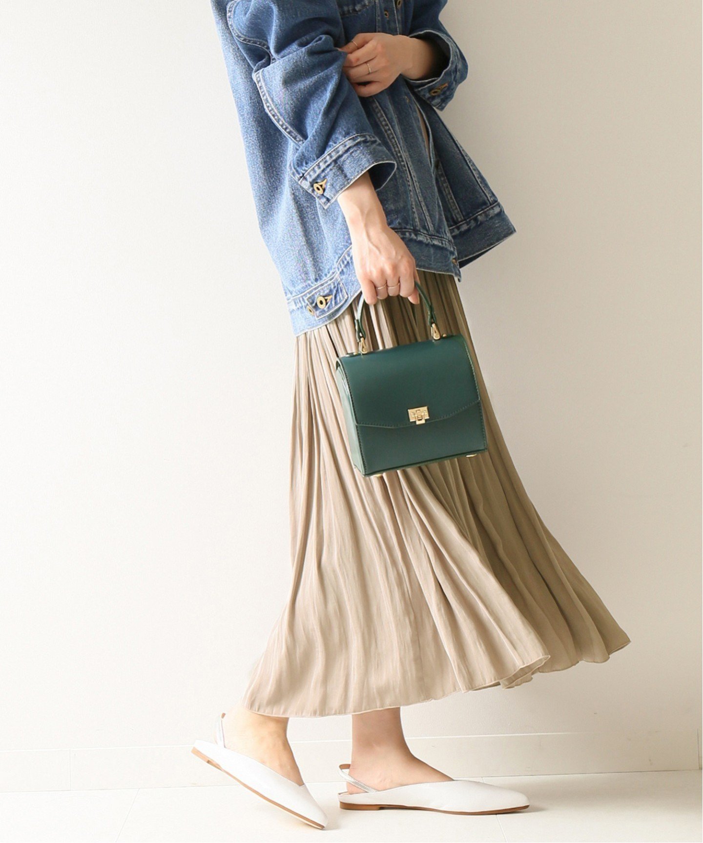 再入荷
Spick and Span
ナイルサテンプリーツスカート4◆
¥16,200税込¥8,100税込50%OFF