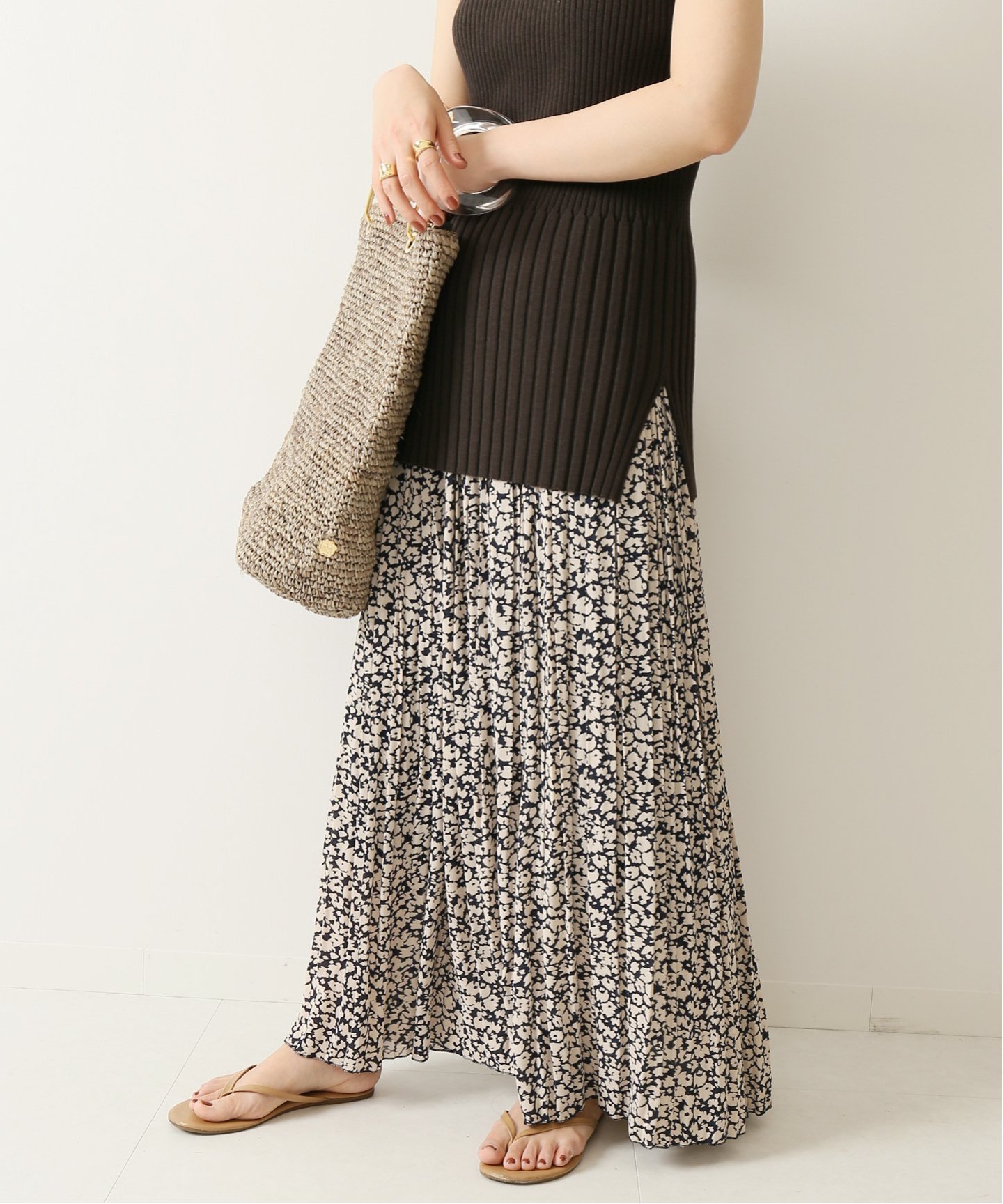 NOBLE
《追加》ニュアンスプリーツマキシスカート2◆
¥22,680税込¥15,876税込30%OFF