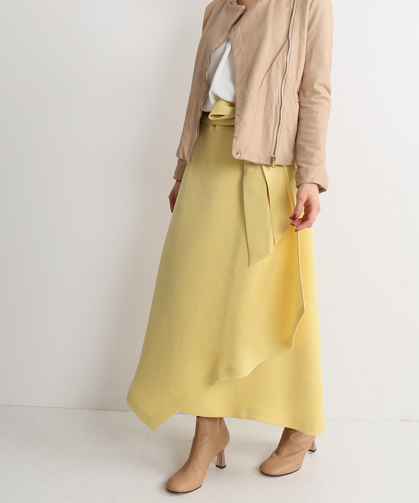 再入荷
NOBLE
TAカルゼラップフレアスカート◆
¥23,760税込¥7,128税込70%OFF