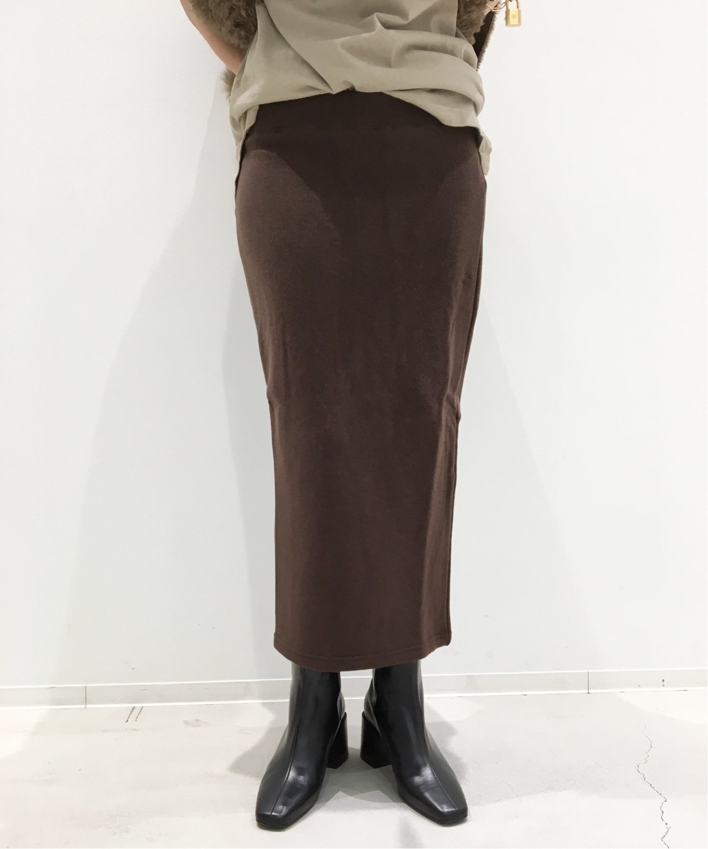 再入荷
L'Appartement
AMERICANA Sweat スカート
¥19,440税込