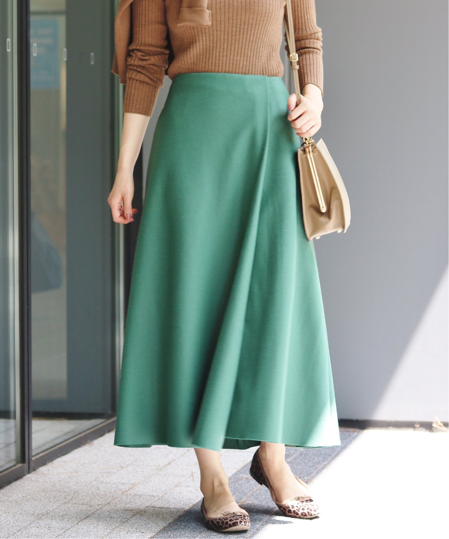 IENA
ハード圧縮 フレアスカート◆
¥17,600税込