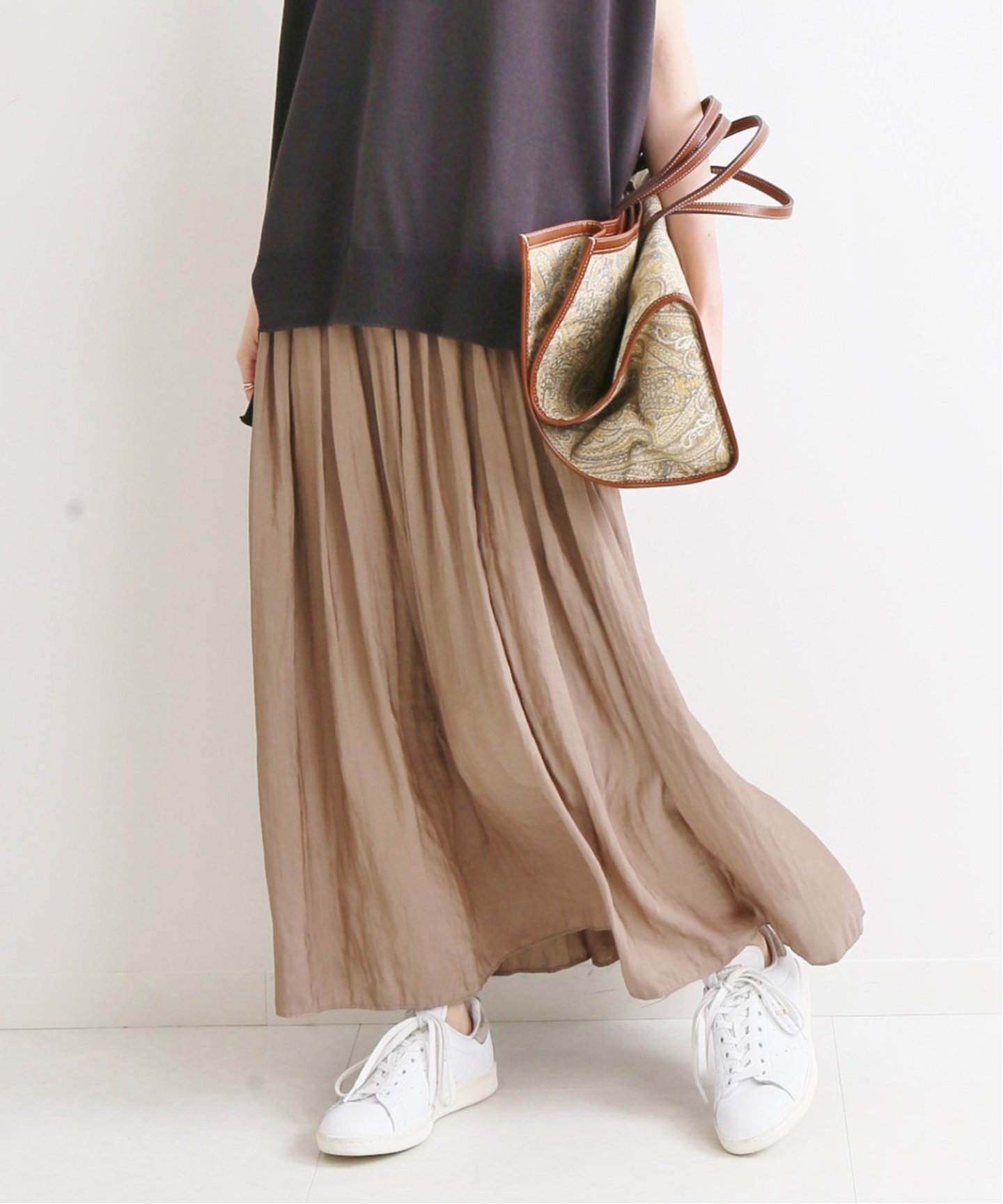 IENA
《追加2》ヴィンテージサテンマキシスカート◆
¥14,300税込