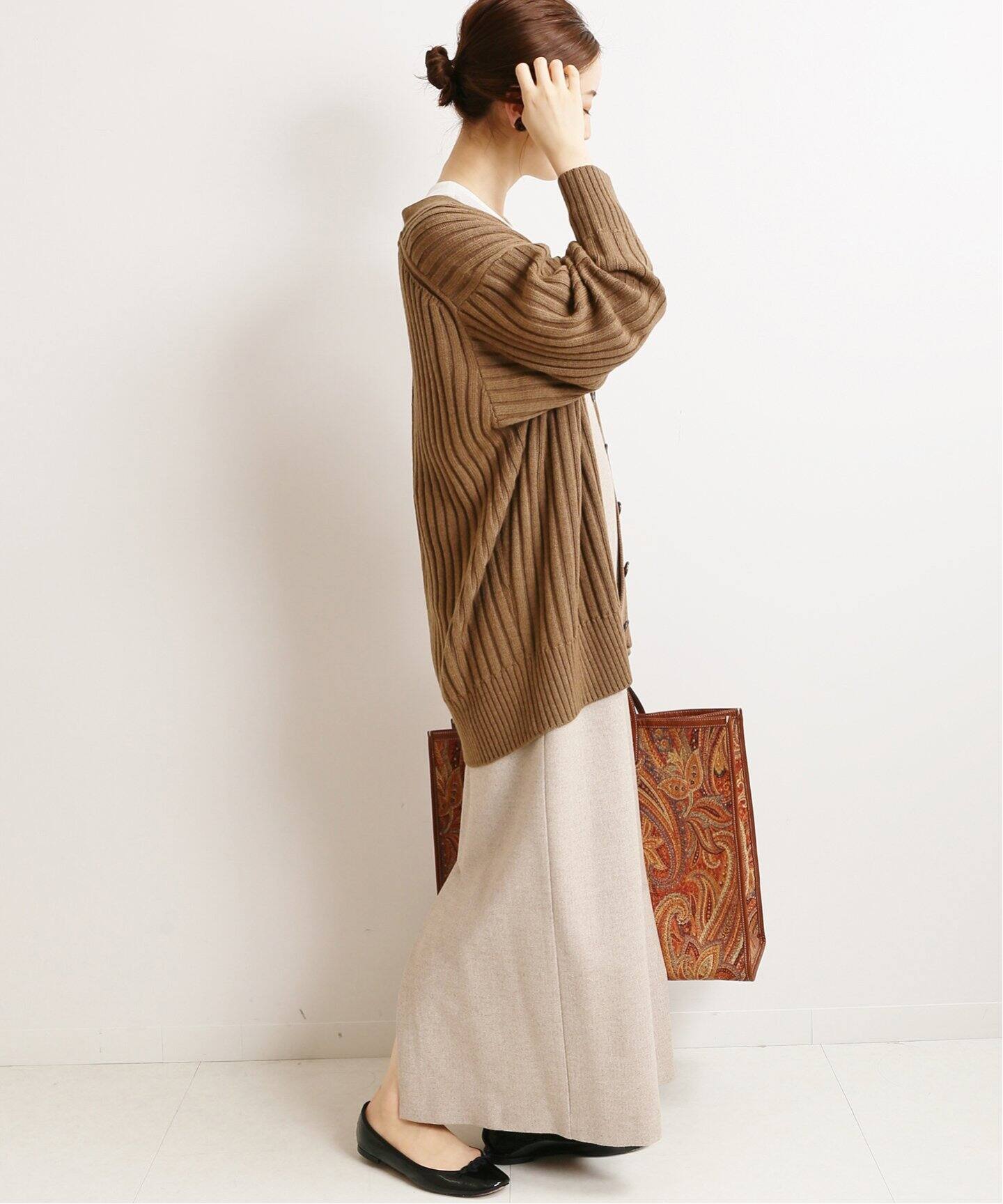 chere CODE Vネックカーディガン◇|IENA(イエナ)公式のファッション ...