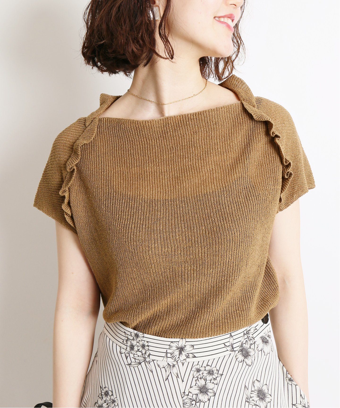 IENA
コットンリネンフリルプルオーバー◆
¥15,120税込¥10,584税込30%OFF