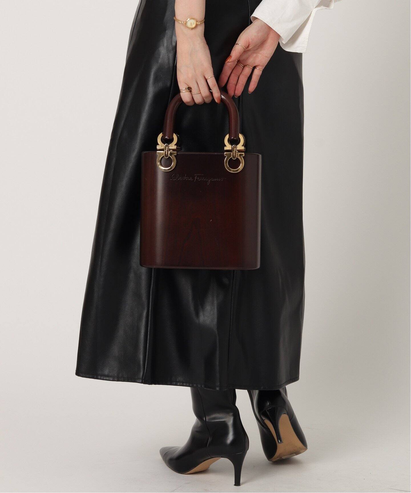VINTAGE FERRAGAMO/フェラガモ】 Gantini ウッドバッグ（ハンドバッグ 