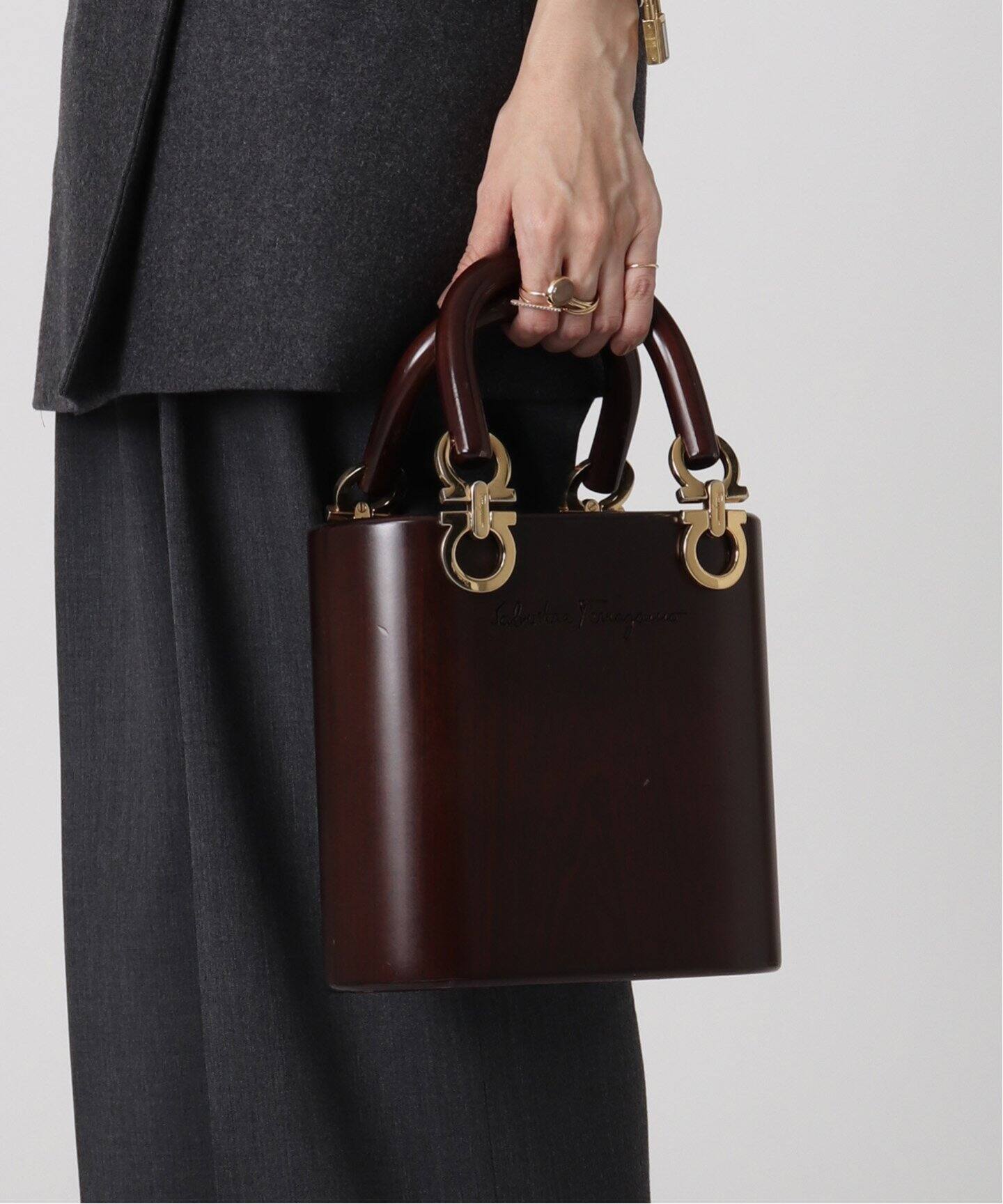 VINTAGE FERRAGAMO/フェラガモ】 Gantini ウッドバッグ（ハンドバッグ  