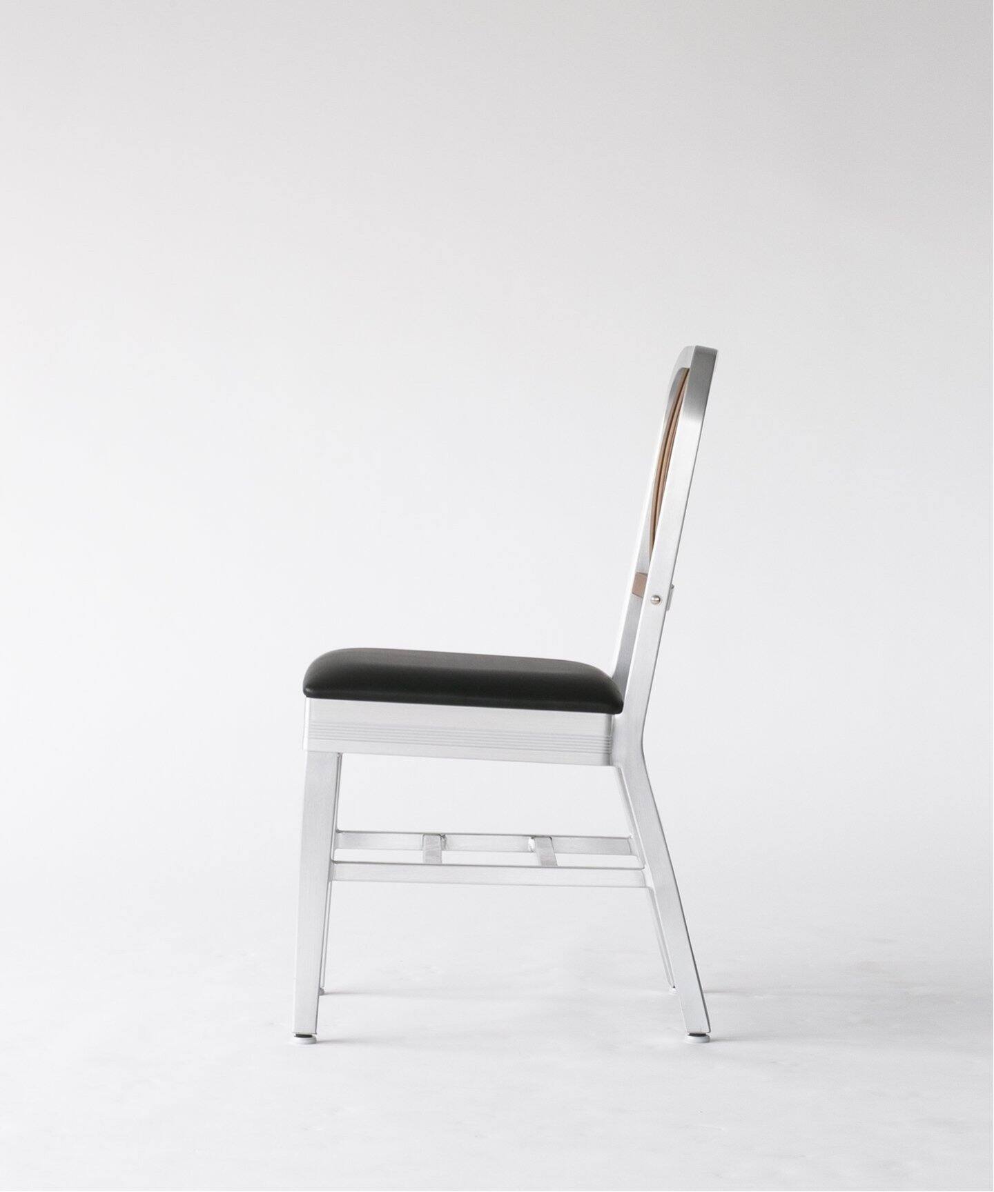 中型商品》SHORELINE SIDE CHAIR-alumi leg ショアラインサイドチェア 
