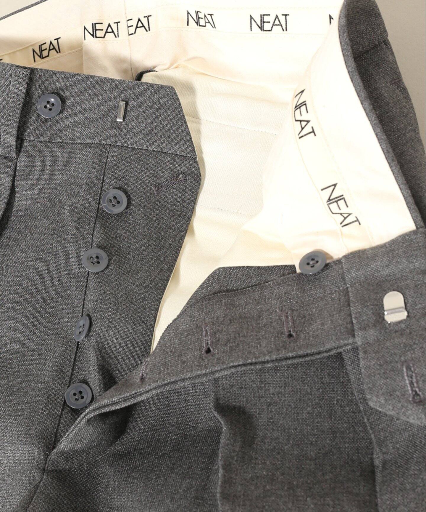 新しい NEAT 44 Tapered Hopsack ニートグレー - スラックス