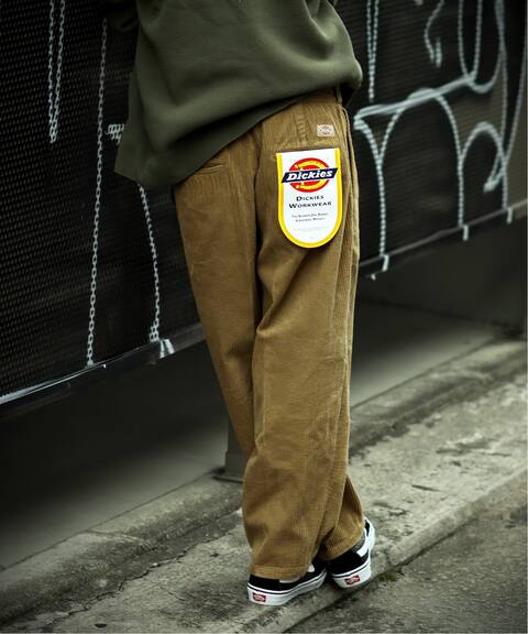 Dickies Js ディッキーズ 別注 2タック ワイド コーデュロイパンツ Journal Standard ジャーナルスタンダード 公式のファッション通販 Baycrew S Store Dickies Js ディッキーズ 別注 2タック ワイド コーデュロイパンツ Journal Standard ジャーナルスタンダード 公式のファッション通販 Baycrew S Store