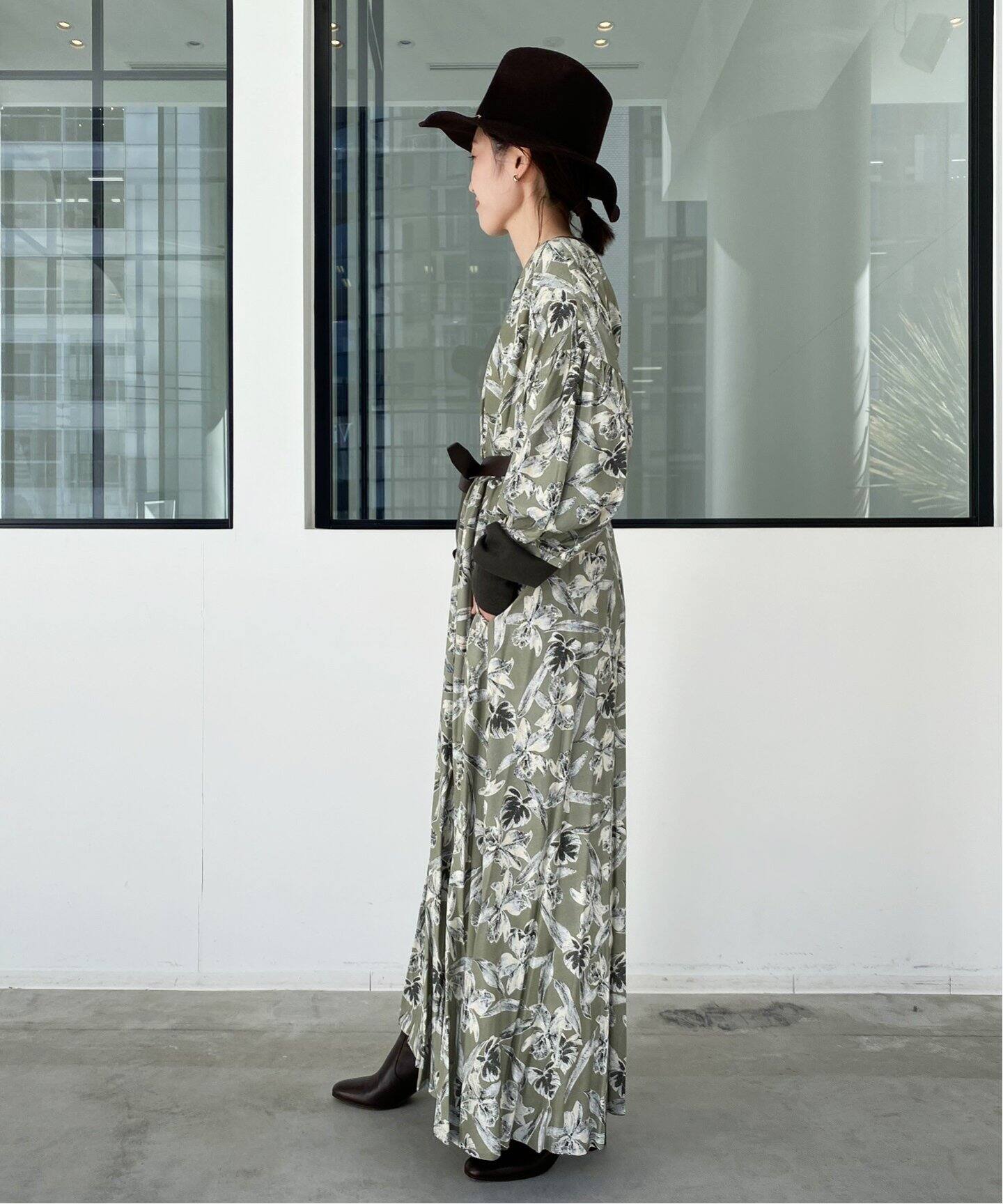 Flower Print Madam Dress|L'Appartement(アパルトモン)公式の Flower Print Madam Dress|L'Appartement(アパルトモン)公式の