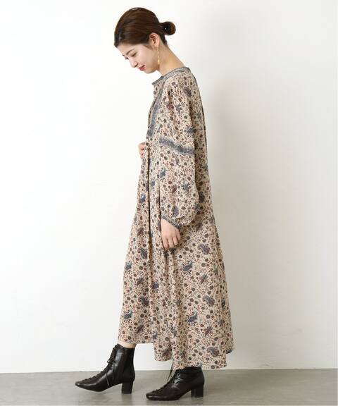 タックペイズリープリントワンピース B C Stock ベーセーストック 公式のファッション通販 Baycrew S Store タックペイズリープリントワンピース B C Stock ベーセーストック 公式のファッション通販 Baycrew S Store
