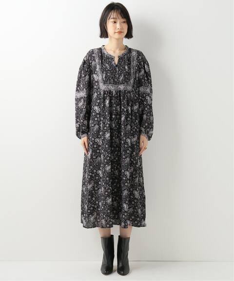 タックペイズリープリントワンピース B C Stock ベーセーストック 公式のファッション通販 Baycrew S Store