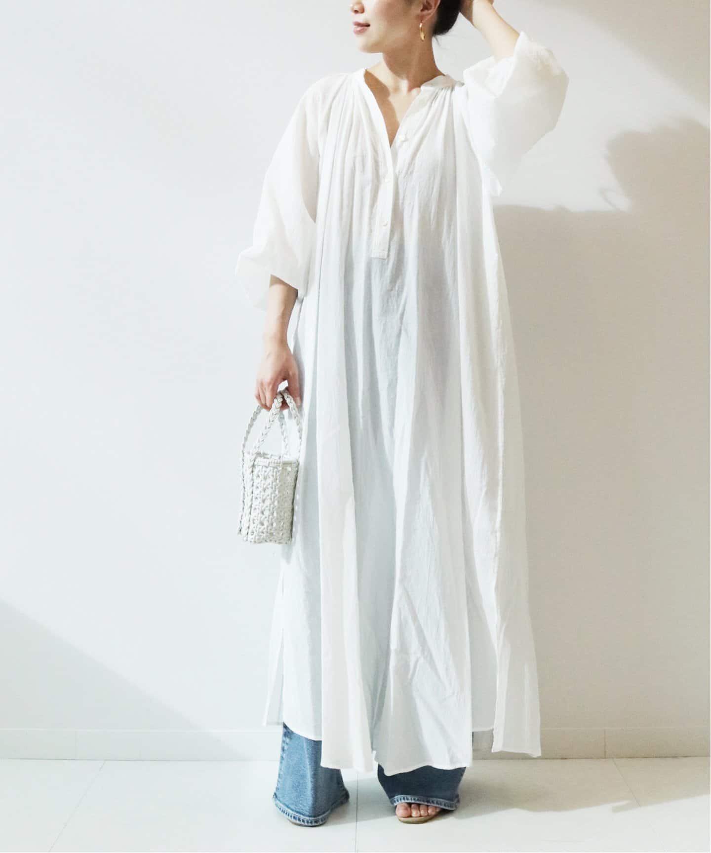 美品 Plage プラージュ アサvolumeシャツ リネン シャツ ホワイト plage（プラージュ）の「Linenボリュームシャツ◇（シャツ