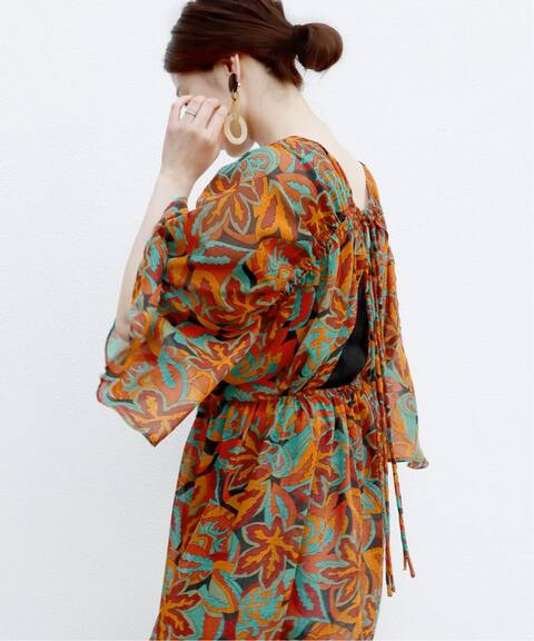 Eローンエスニックプリントワンピース Vermeil Par Iena ヴェルメイユ パー イエナ 公式のファッション通販 Baycrew S Store Eローンエスニックプリントワンピース Vermeil Par Iena ヴェルメイユ パー イエナ 公式のファッション通販 Baycrew S Store