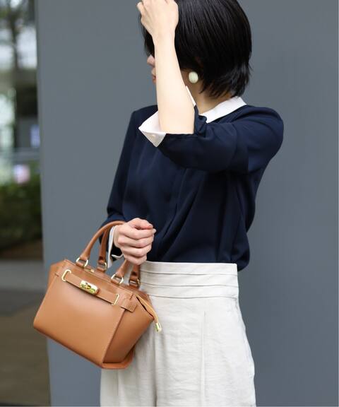 ラウンドバイカラーシャツ La Totalite ラ トータリテ 公式のファッション通販 Baycrew S Store