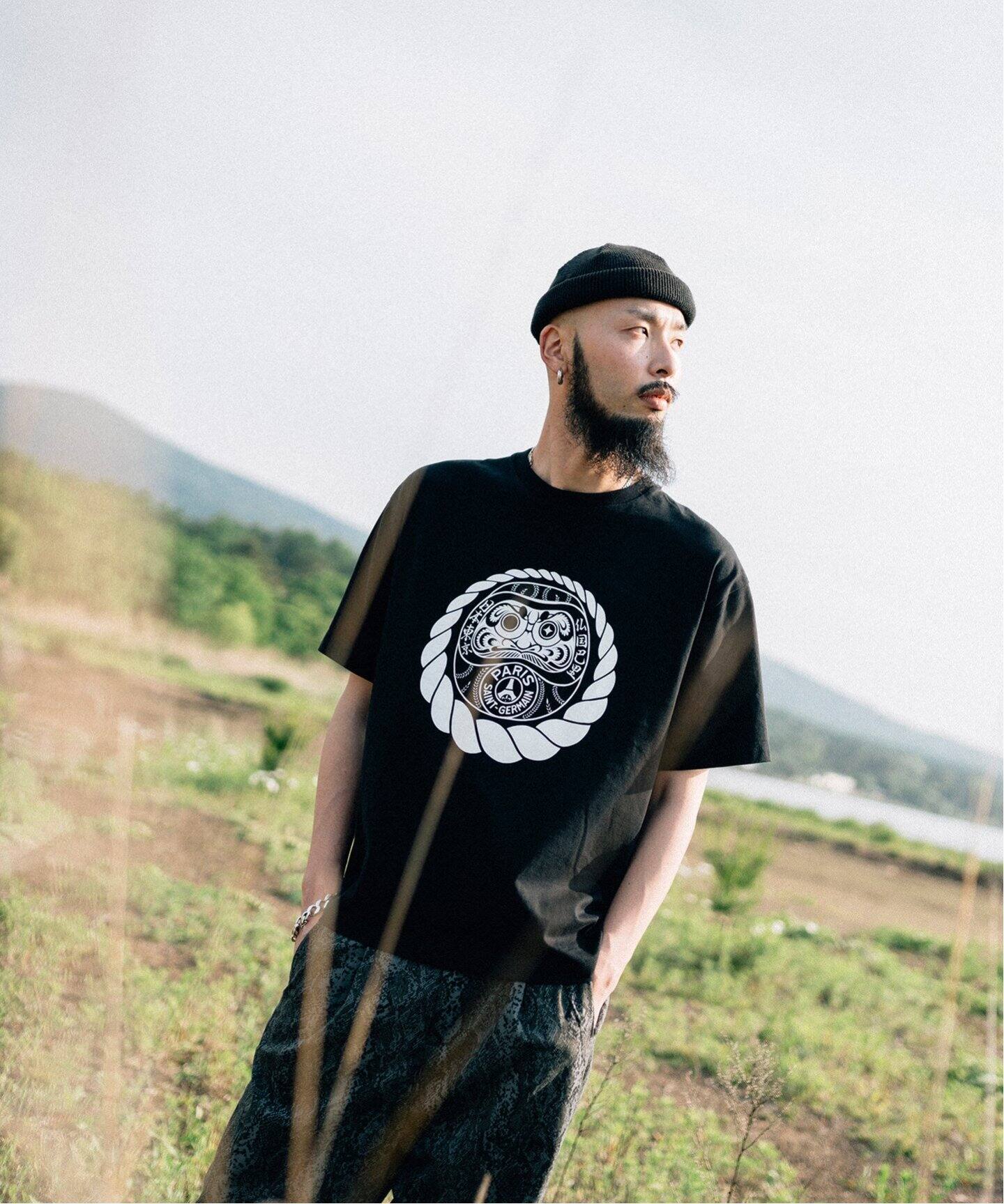 Paris Saint Germain パリサンジェルマン Yamaki Daruma Tシャツ Paris Saint Germain パリサンジェルマン 公式のファッション通販 Baycrew S Store