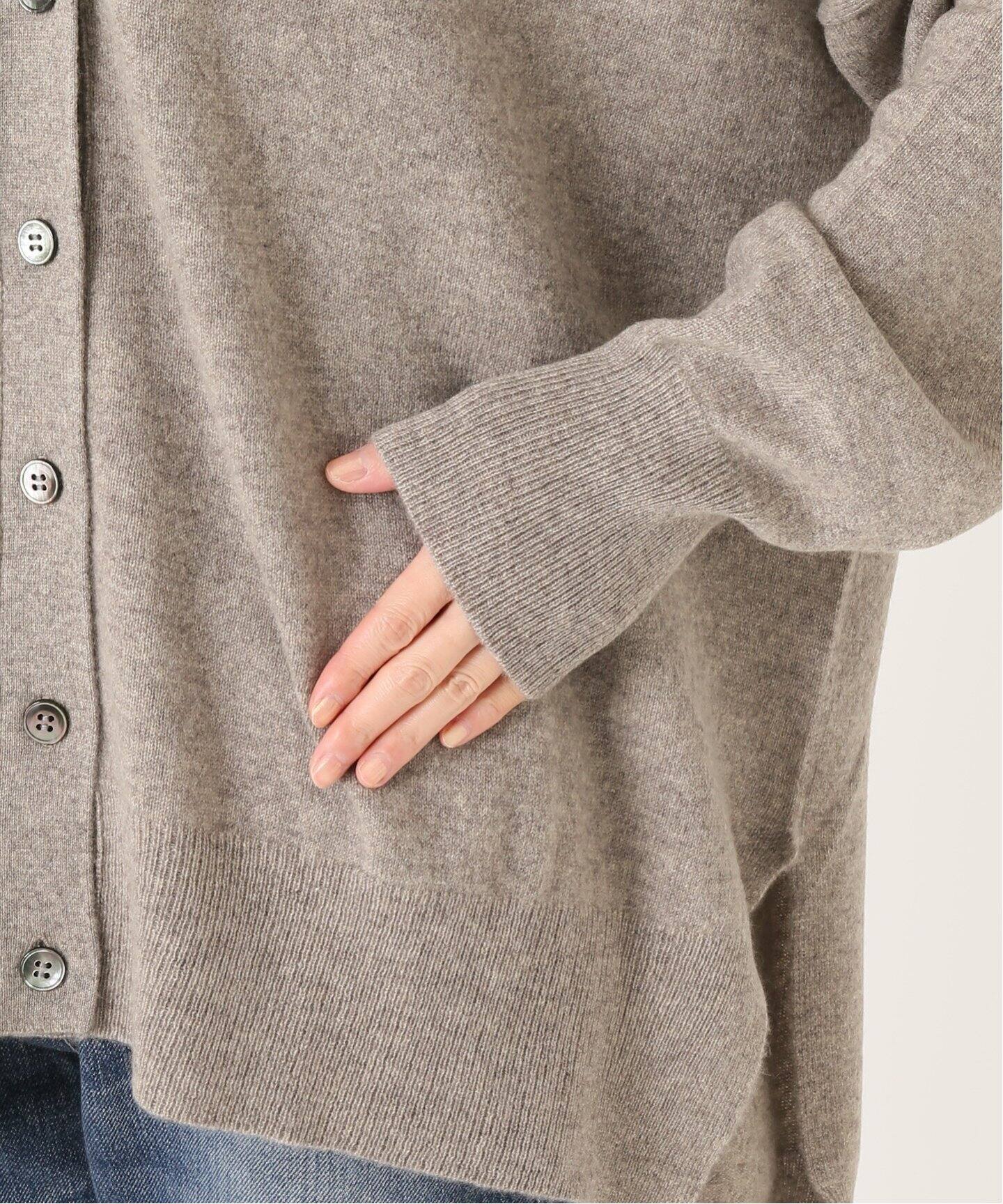 カシミヤ ワイドVネックカーディガン◇|IENA(イエナ)公式の 最新グッズがいっぱい ナチュラル ワイドVネックプルオーバー カシミヤ IENA ニット/セーター