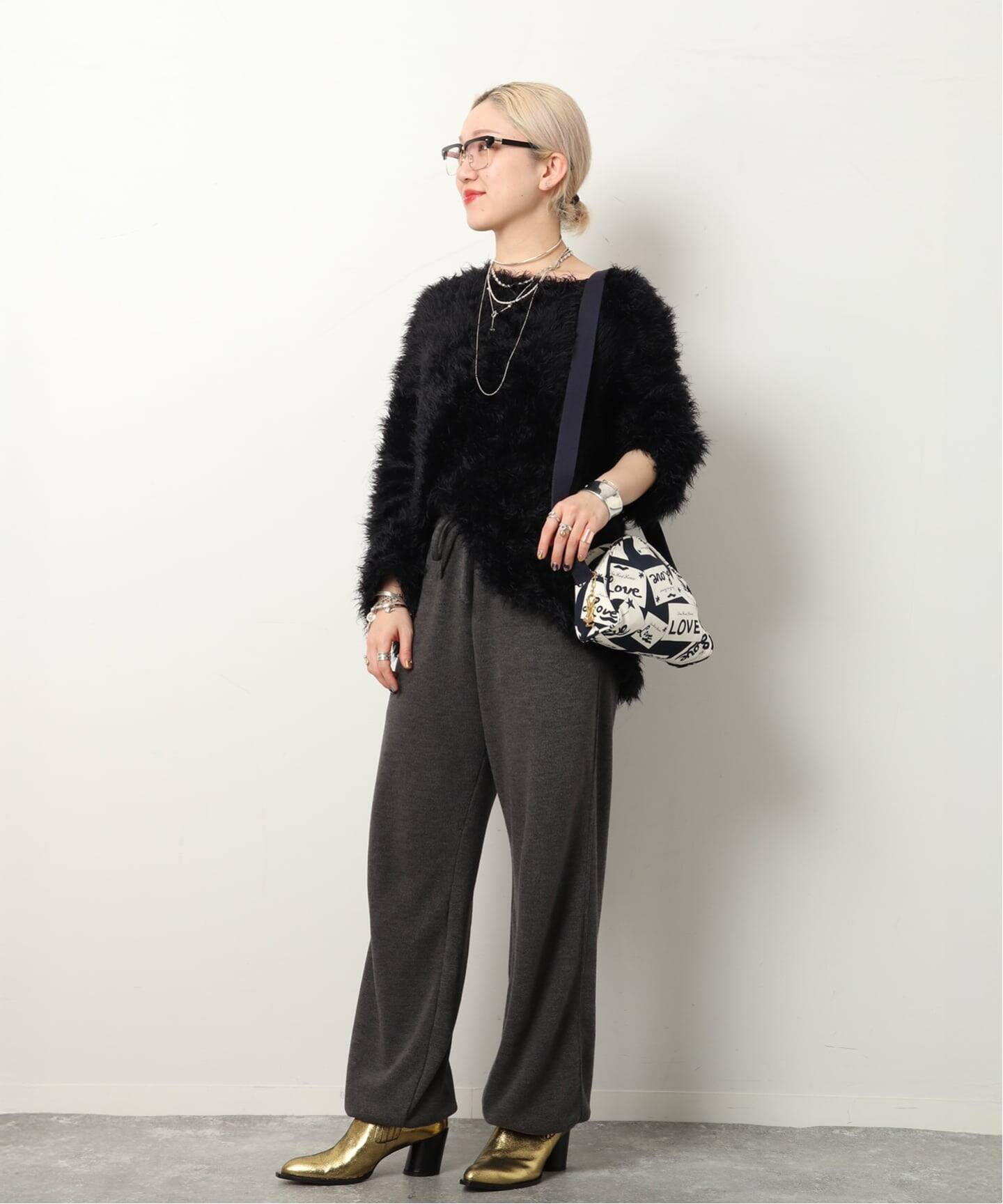 VINTAGE YSL/イヴ サンローラン】Love ショルダーバッグ（ショルダー