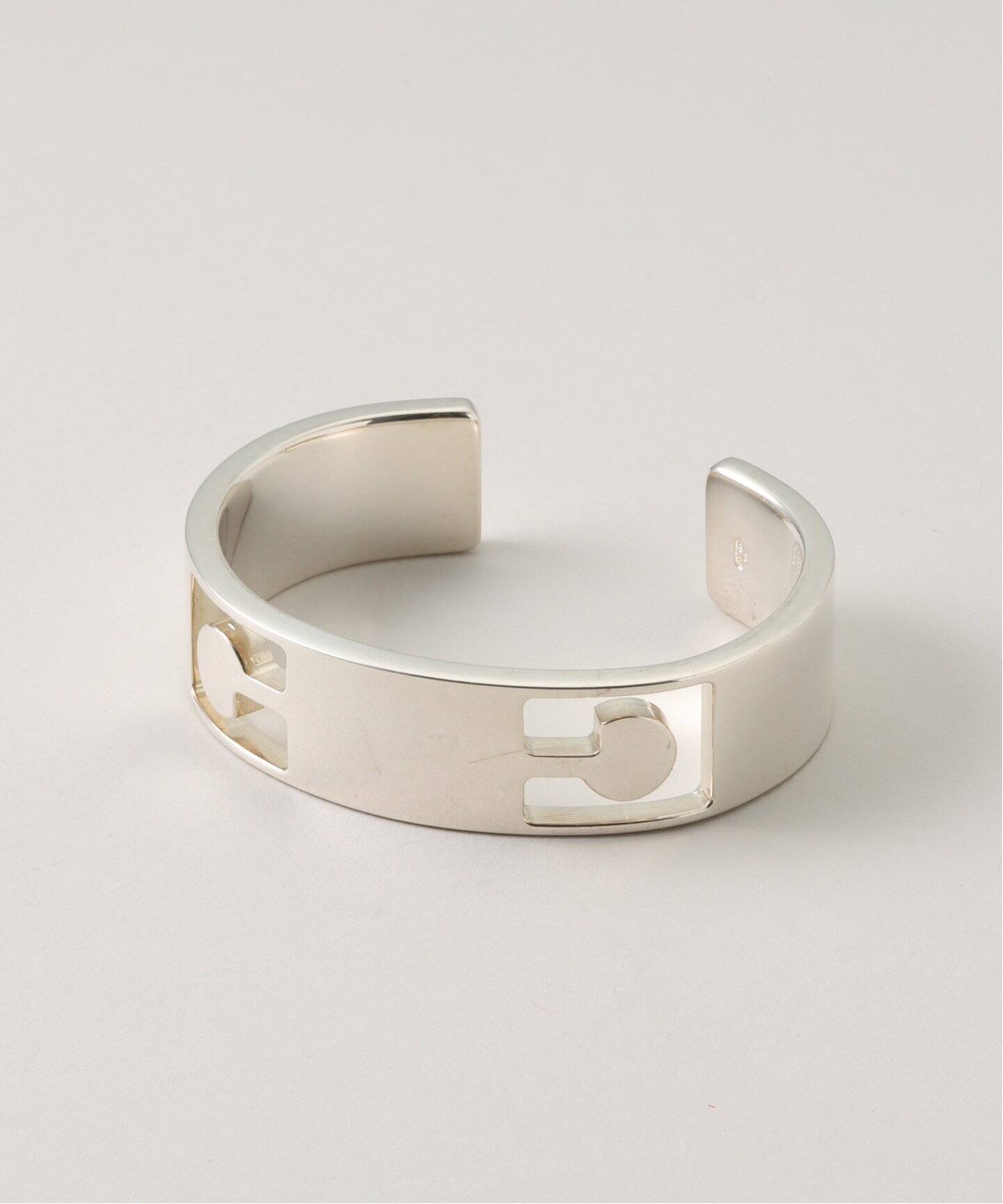GUCCI / グッチ】G Bangle SLV925（ブレスレット・バングル）｜HIROB 