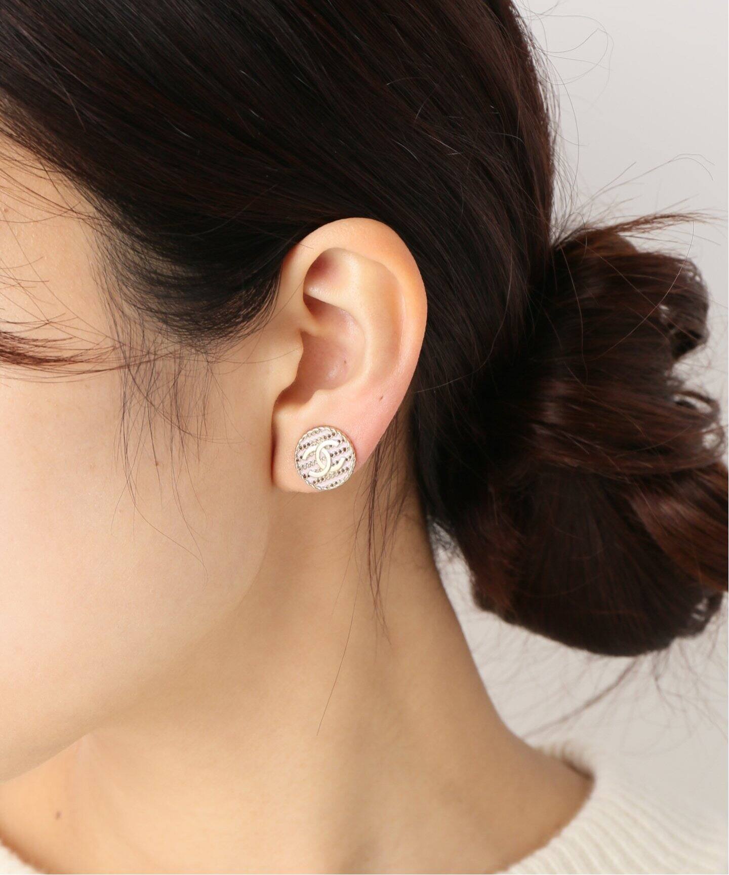 CHANEL イヤリング|HIROB(ヒロブ)公式のファッション通販 CHANEL イヤリング|HIROB(ヒロブ)公式のファッション通販