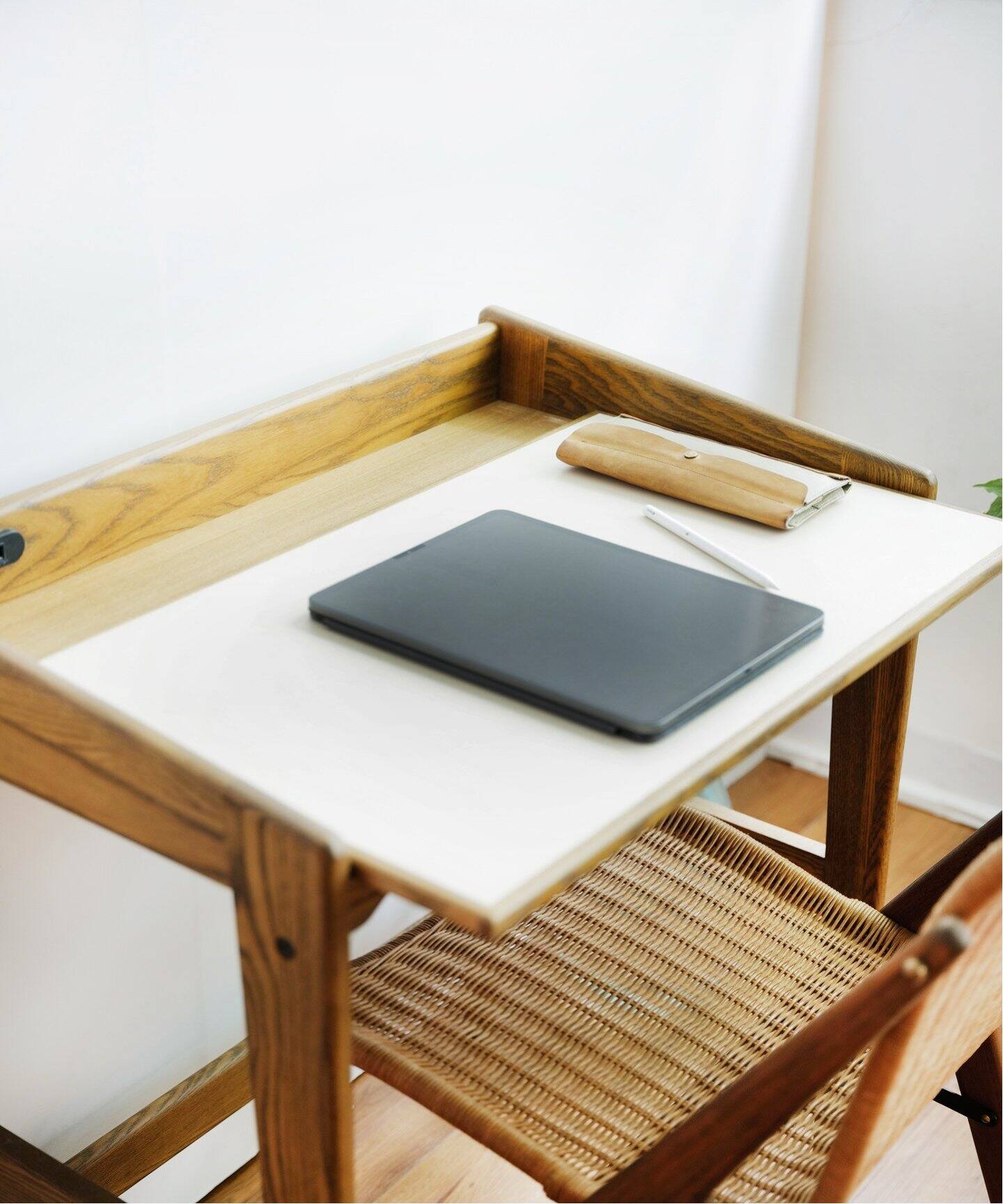 中型商品》ALVESTA DESK アルベスタデスク（テーブル）｜JOURNAL 
